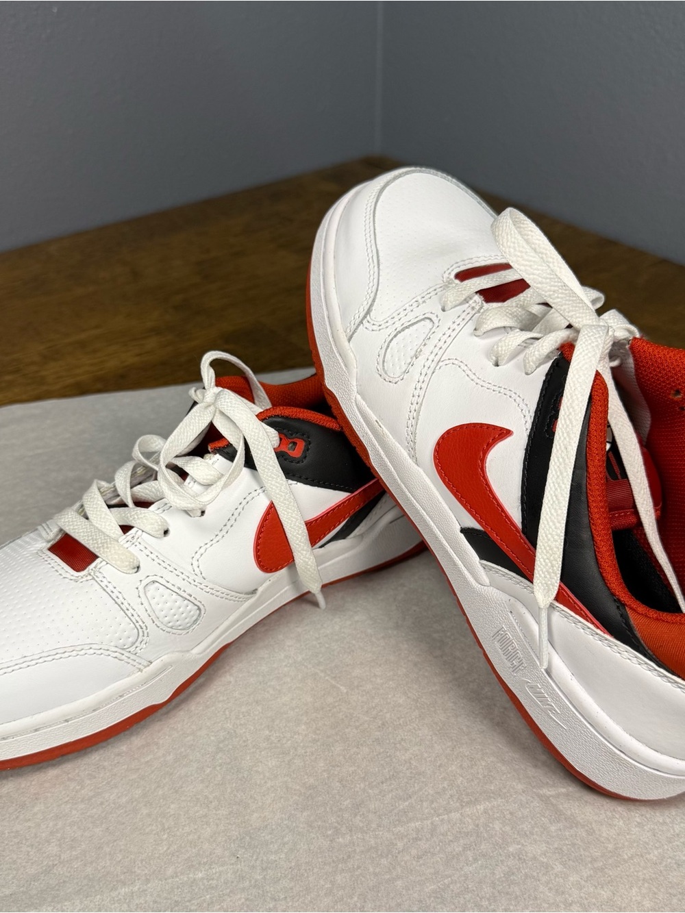 Nike Force Kids White and Red Low-Top Sneakers
